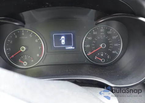 2018 Kia Optima S из США, поврежденный, VIN 5XXGT4L34JG215089